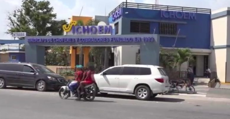 Ciudadanos y choferes de La Romana reclaman intervención del INTRANT en conflicto SICHOEM