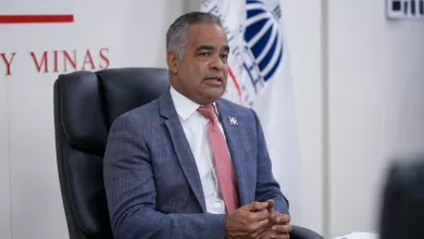 ministro de Energía y Minas, Joel Santos