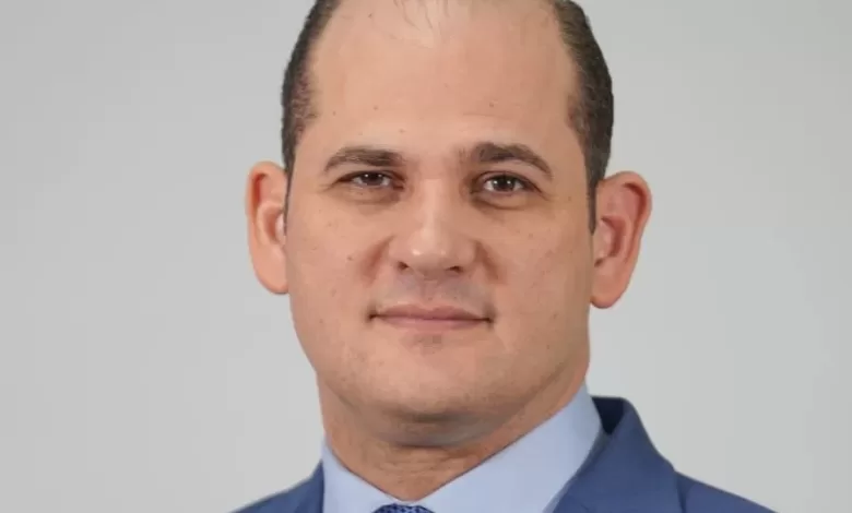 Adolfo Pérez De León. Ingeniero industrial y dirigente nacional del PRM.