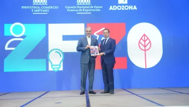 Presidente Luis Abinader y líderes empresariales impulsan inversión extranjera en zonas francas.