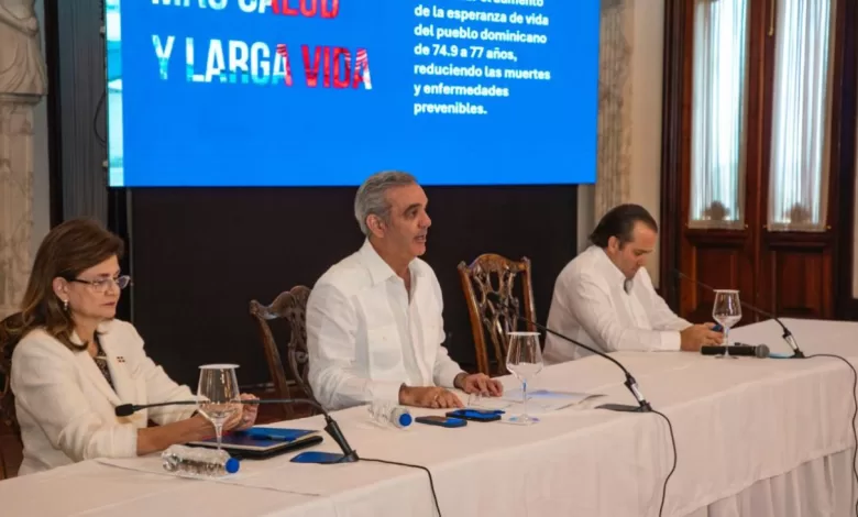 Presidente Luis Abinader y vicepresidenta Raquel Peña presidiendo el Consejo de Ministros extendido en el Palacio Nacional.