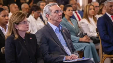 Presidente Luis Abinader y vicepresidenta Raquel Peña presentan avances del Plan Nacional de Salud Mental 2026.