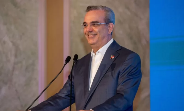 Presidente Luis Abinader durante declaración oficial sobre el informe de la SIP